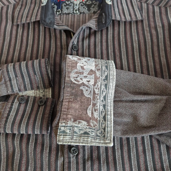 Robert Graham Grey Disappearing Long Sleeve Flip Cuff Button Down Shirt - Picture 10 of 14